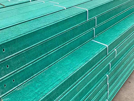 200*150玻璃鋼電纜橋架多少錢一米？