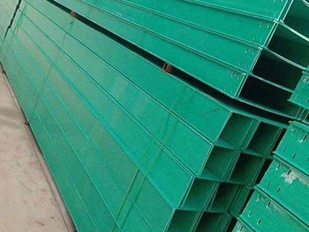 250*200玻璃鋼電纜橋架多少錢一米？