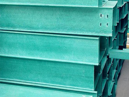 300*150玻璃鋼電纜橋架多少錢一米？