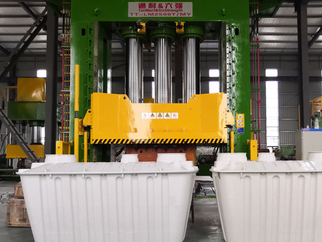 什么是玻璃鋼SMC模壓工藝？